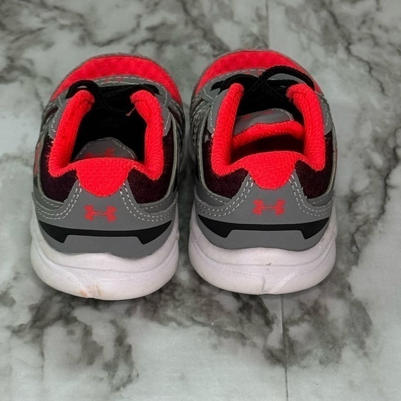 Under‎ Armour Spine Graphic Infant/Toddler Shoes- Sz 4K - Picture 5 of 8